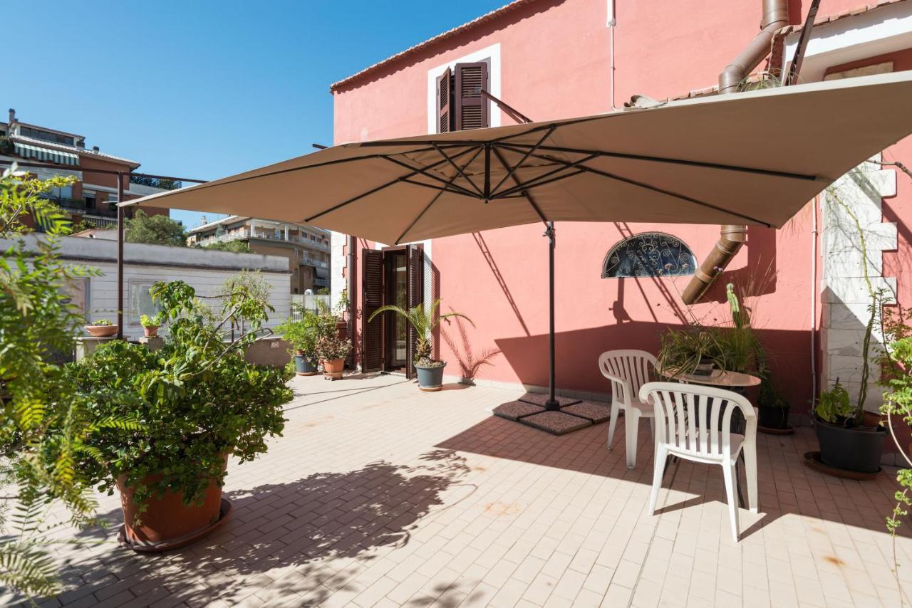 Cornelia Penthouse Bed & Breakfast - Rome, Rome